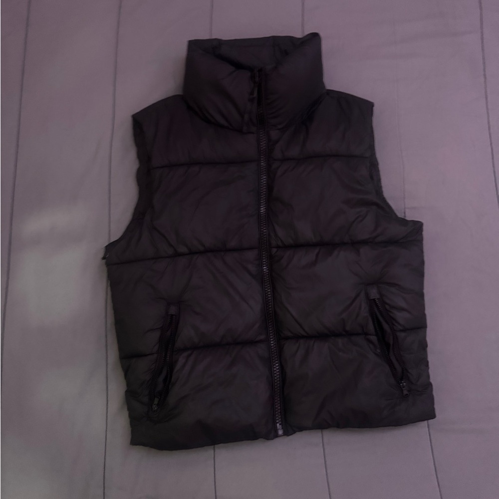 Old Navy Charcoal Puffer Vest